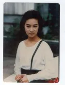 (嫻216)   黎美嫻  3*5 沖洗照片一張，早期圓角相片，保存還不錯!