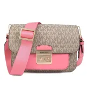 MICHAEL KORS Sloan Editor金鎖頭防刮滿版MK織紋寬帶茶花粉色翻蓋斜背包(新品瑕疵)