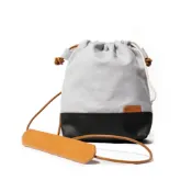 (店+)【icleaXbag 點子包】束口小廢包｜淺灰色(側背包  可拆式皮繩  靈活地變換背法)
