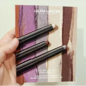 【全新買就送小禮】LAURA MERCIER 蘿拉蜜思 奢華絲柔眼彩筆試色卡0.25g*3 便宜賣