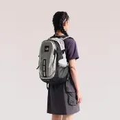 【The North Face】TNF 休閒 運動 DWR防潑水休閒後背包 HOT SHOT SE 男 女 灰 (NF0A3KYJY24)