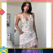 ⚡在臺出貨⚡米色豹紋網紗V領露背掛脖不對稱短裙 夏季辣妹海島度假風深V领包臀性感洋裝 木耳邊飄帶褶皺短洋裝 無袖露肩抽繩