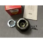 MOMO方向盤BMW E34/E36/E32/E31 1991年後至94/9月  全新可潰式 轉接座 Nardi