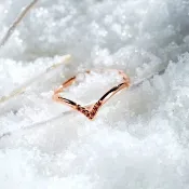 粉紅玫瑰金粉紅剛玉戒指 清新V形女戒 優雅剛玉戒指 別緻寶石戒指