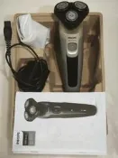 【二手】Philips飛利浦三刀頭電動刮鬍刀S5000系列(S5266/16)(原廠保固到2026月10月31日)