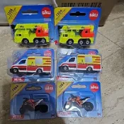siku 救護車 吊車 摩托車 美國校車 公路工程車 福特GT 原價150元