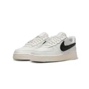 (店+)【NIKE 耐吉】W Nike Air Force 1 07 全白黑浮雕勾 FV1182-001 AF1 元年款 經典 休閒鞋 女鞋