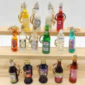 仿真酒瓶吊飾 蠻牛造型吊飾 金門高梁鑰匙圈 台灣啤酒 保力達B 料理米酒 多喝水 吊飾 掛飾 吊飾 鑰匙圈 食玩