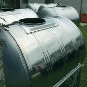 【 老王購物網 】不銹鋼臥式水塔 1500L 附腳架《臥式不鏽鋼水塔》白鐵水塔