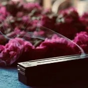 客製 薔薇夜 | 獨家配方 墨紅重瓣玫瑰 天然手工線香 臥香