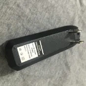 全自動 18650 鋰電池 充電器 充飽自動變燈 ( SONY 三星 國際牌 都可用)