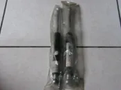 NISSAN 霹靂馬 931 後蓋撐桿 後蓋頂桿 後撐桿 後頂桿 後蓋避震器 另有各車系大小板金,引擎,底盤零件 歡迎詢問