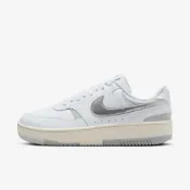 【全聯線上購】【NIKE】WMNS Gamma Force 女 運動休閒鞋 厚底 低筒 奶油底 白灰銀(HQ1674-100)