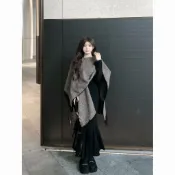 時尚配飾🌹女士披肩 鬥篷披肩 針織披肩 披肩毯🌹慵懶氛圍感鬥篷披肩女秋季法式小香風外套高級感包臀裙魚尾裙長裙