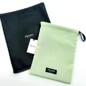 💚Prada Beauty專櫃贈品🖤雙面/雙色束口袋黑綠雙色尼龍收納包氣墊包化妝包防塵袋CHANEL DIOR YSL