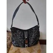 Tommy Hilfiger 正版絕版 全真及緹花布皮包身 超實用 容量大 有倉庫折舊 肩背包 馬鞍包 請看商品敘述