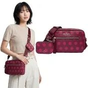 【KATE SPADE】Chelsea系列波點尼龍斜背相機包｜輕量百搭・附零錢包