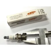 〈小小農機〉火星塞 小松鏈鋸 G2000 G2200 G2700 牧田割草機 Robin 四行程割草機用 園藝機械用