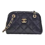 【CHANEL 香奈兒】經典雙C LOGO菱格紋荔枝牛皮貝殼包/肩背包(黑色)