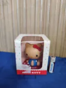 1.Hello Kitty 木頭彈簧公仔2.阿拉丁3.全新草莓蛋糕驚喜禮盒      KT公仔1