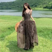 波西米亞旅行度假性感棕色吊帶長裙女裝顯瘦露背V領無袖中長款A字洋裝