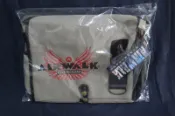 AIRWALK側背包 全新特價(免運)
