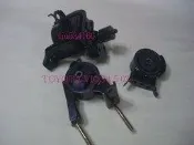 [e泰汽材] TOYOTA VIOS 03- 引擎腳.台灣新品.左400全台1800元~皮帶 電瓶