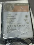 [支援急件]希捷IronWolf Pro 14TB械硬碟，型號ST14000NT001，SATA介面，3.5英寸，裝
