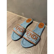 Fendi經典logo FF帆布拖鞋