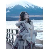【西裝姐姐の大衣】秋冬皮草連帽斗篷披肩毛茸茸外套女新款流蘇時尚加絨加厚格子大衣 臺灣出貨