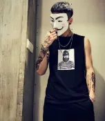FINDSENSE服飾 FINDSENSE MD 日系 潮 男 寬鬆 街頭時尚 人物頭像印花 特色無袖T恤 背心 上衣 圖案背心