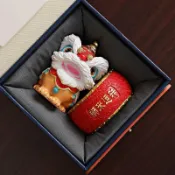 國潮舞獅擺件 醒獅擺飾 舞獅頭桌面裝飾 醒獅擺件 銅擺件 木雕擺件 桌面擺飾 醒獅模型 舞龍舞獅 十二生肖擺件