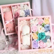 💗台灣出貨💗香皂花伴手禮毛巾熊香皂花禮盒 婚禮小物母親節禮盒 玫瑰花康乃馨小熊毛巾 生日 情人節 敎師節  求婚告白