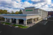 【奧丁丁揪你】麻薩諸塞州 艾塞克斯 Holiday Inn Hotel & Suites Boston - Peabody