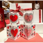 Diptyque 2024情人節限量香氛蠟燭-漿果香&玫瑰190g