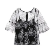 【iROO】網紗花朵刺繡造型上衣