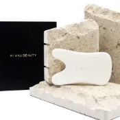 (店+)RIVAU BEAUTY 臉頸活膚陶瓷刮痧板(附贈絨布袋 按摩 陶瓷按摩板 刮痧小物 臉部刮痧 肩頸刮痧 按摩SPA)