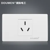 『台灣現貨』大陸規格 16A 插座含面板 台灣面板可用 冷氣 吃重電 用16A ，一般買10A就可以,不確認請量插頭腳