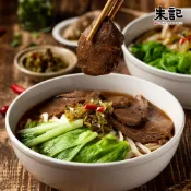 【朱記餡餅粥】紅燒牛肉麵2入/包 (細麵/刀削麵)　内含2包麵+2包紅燒牛肉湯+2包酸菜