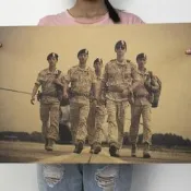 [現貨] 太陽的後裔 劉大尉 宋仲基 經典電影海報  韓國 男明星 懷舊復古 牛皮紙 海報 裝飾畫