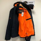 DryDog 跩狗嚴選 跩狗嚴選 極度乾燥 Superdry 絕版搶手配色 黑橘 深藍橘 經典款三排拉鍊 風衣 外套 防風 刷毛保暖內襯 黑中橘 WCT
