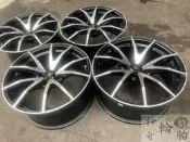 18吋鋁圈 改圈拆車 羽式 黑底車銀面雙色款 內凹 五肋開叉 正常使用痕跡 8.5J ET38 5/114