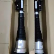 台灣現貨【現貨 當天寄出】賓士 前避震器 後避震器 W220 W221 W204 W177 W205 W213前減震器