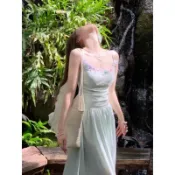 出清不補 度假風洋裝 連身裙 套裝 夏天女裝海邊度假收腰露背連衣裙女夏季五一出遊綠色絕美氣質沙灘吊帶長裙