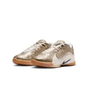NIKE 耐吉 LEBRON XXII KC GS 童鞋 大童 女鞋 籃球鞋 LBJ 米白金-FZ7308100