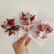 Flora Flower 紅粉色系內卡式乾燥花卡片〖送禮必備〗盒裝 精美禮物 生日 情人節 母親節 父親節 畢業 紀念日