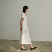 韓國空運 洋裝 白色洋裝 短袖洋裝 露腰洋裝 a字洋裝 長洋裝 氣質洋裝 夏天洋裝｜ISUKI SHOP