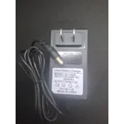鋰電池充電器 (12.6V  2A) 帶指示燈 充滿自停 紅綠轉燈