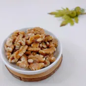 (店+)【惠珍軒】生核桃-完整1/2核桃40%-300gx1袋