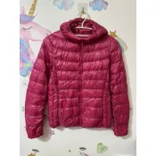 Uniqlo連帽輕羽絨外套 二手 女生紅桃色 羽絨衣外套冬天